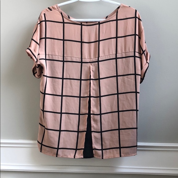 Forever 21 boxy T-shirt blouse - Picture 2 of 5